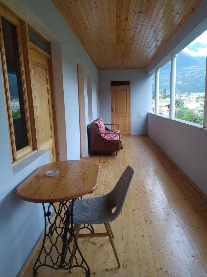 Guest House Nene Mestia Exterior photo